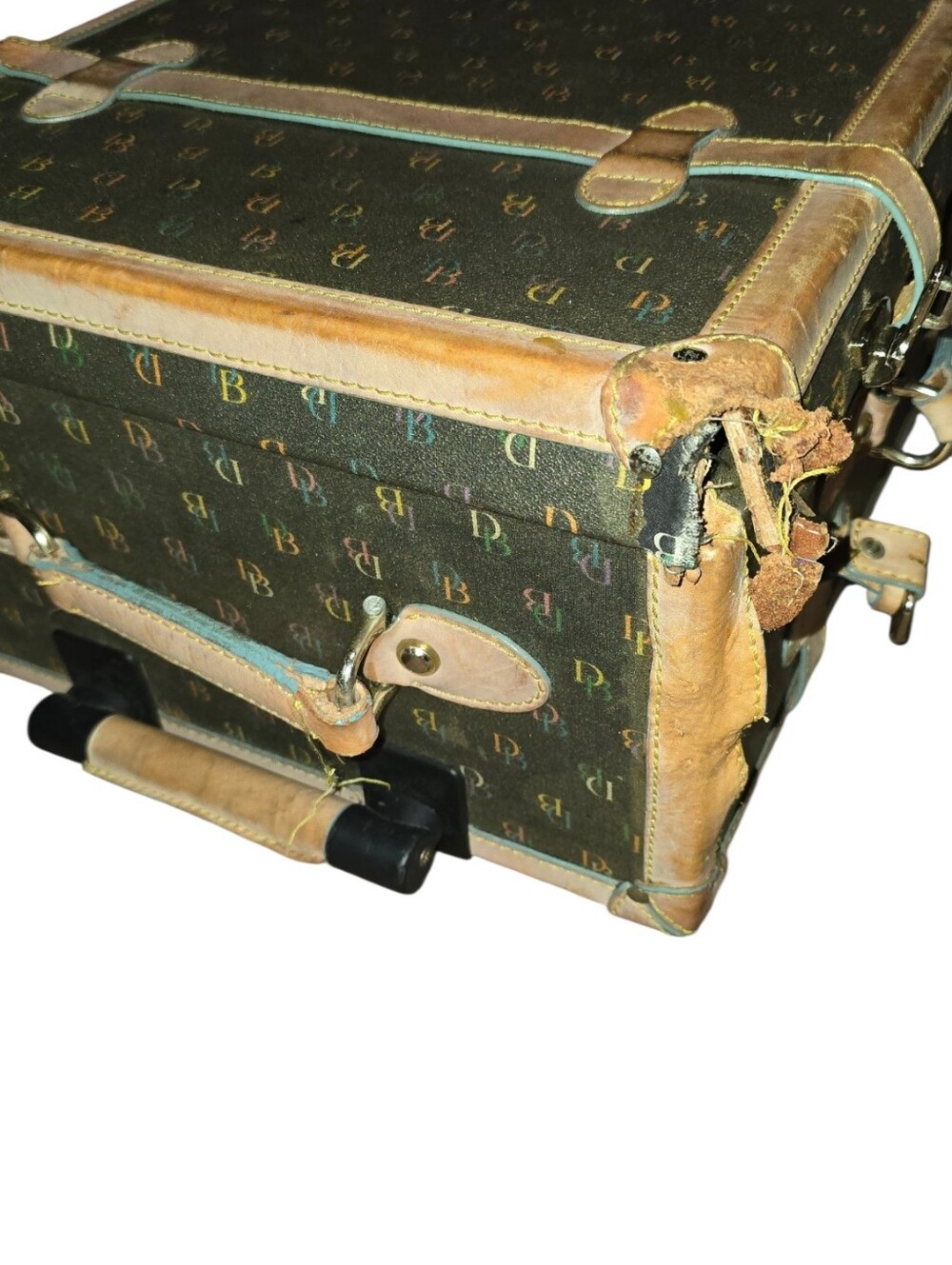 Dooney & Bourke hard-sided rolling steamer trunk - Picture 6 of 11